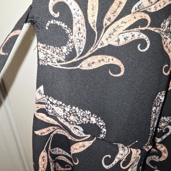 41 Hawthorn Trina Bell Sleeve Blouse  XLP | Black - Picture 8 of 9